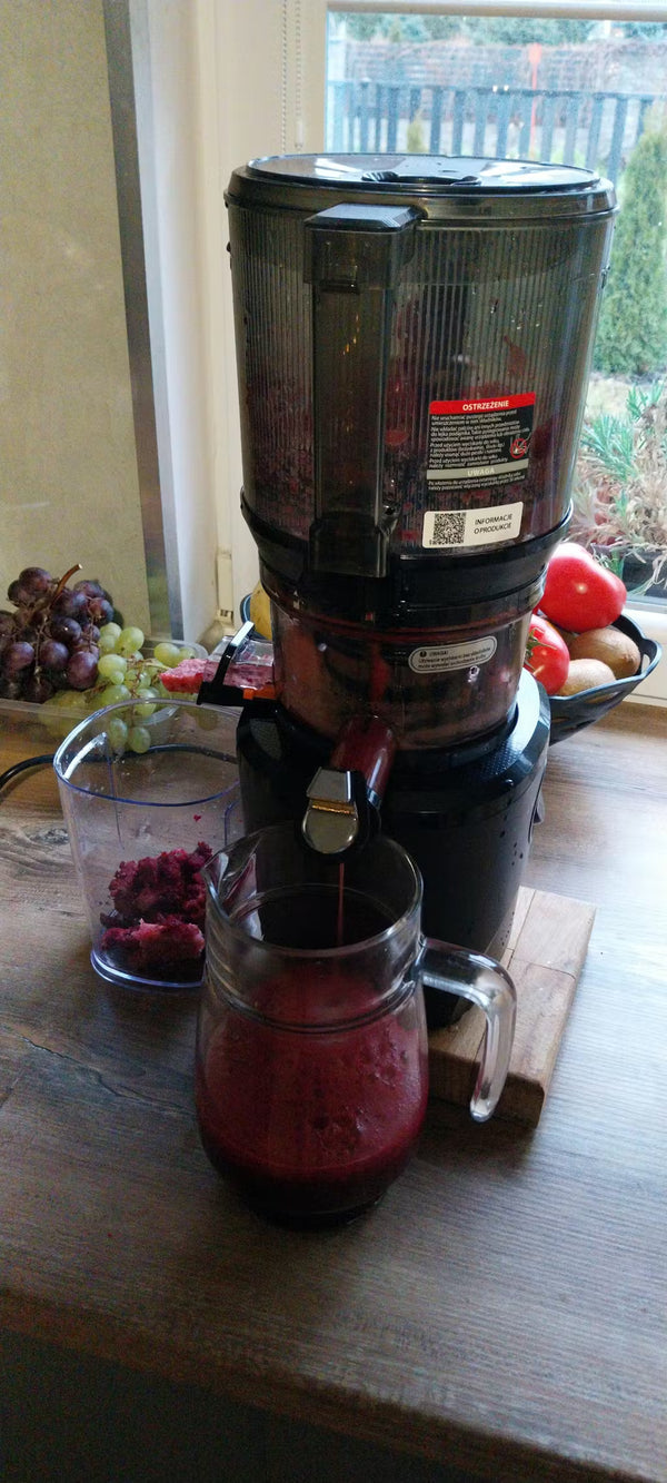 ZESTAW: Wyciskarka wolnoobrotowa Kuvings Auto10S + 3 dzbanki - Paweł Sulewski review photo