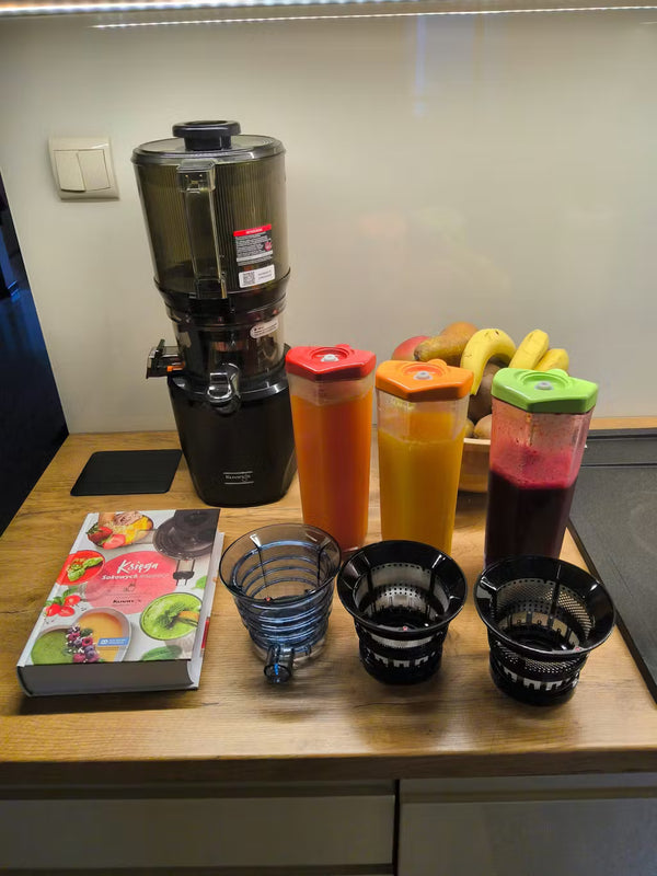 ZESTAW: Wyciskarka wolnoobrotowa Kuvings Auto10S + 3 dzbanki - Andrzej Piechowski review photo